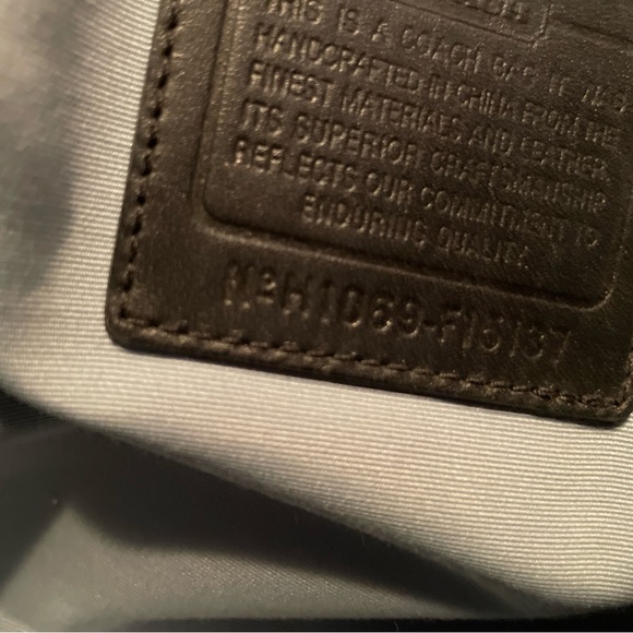 Coach Chelsea Signature Heritage Stripe Black and Cream Signature Tote EUC - Picture 6 of 8